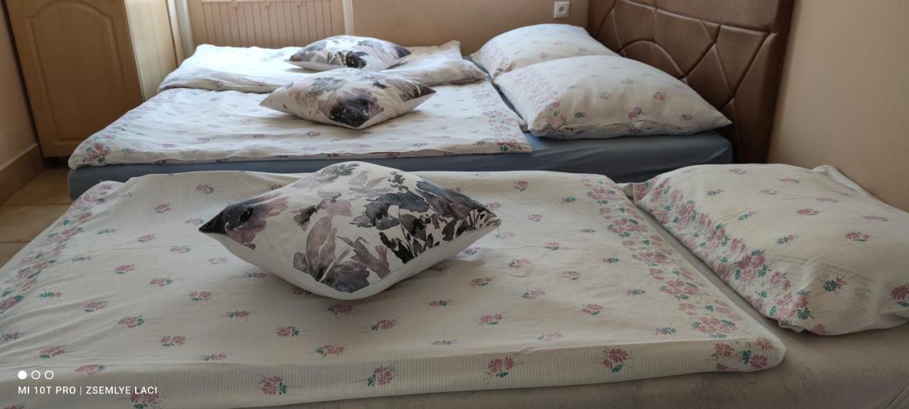 Ferienwohnung Hodosi Apartman Veľký Meder Exterior foto