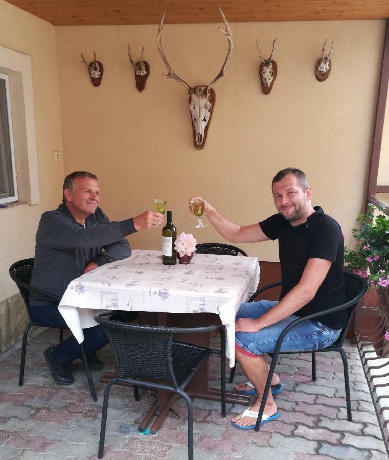 Ferienwohnung Hodosi Apartman Veľký Meder Exterior foto